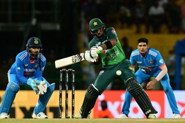 Top 18 Online Cricket ID Apps for Cricket Fans in Kolkata